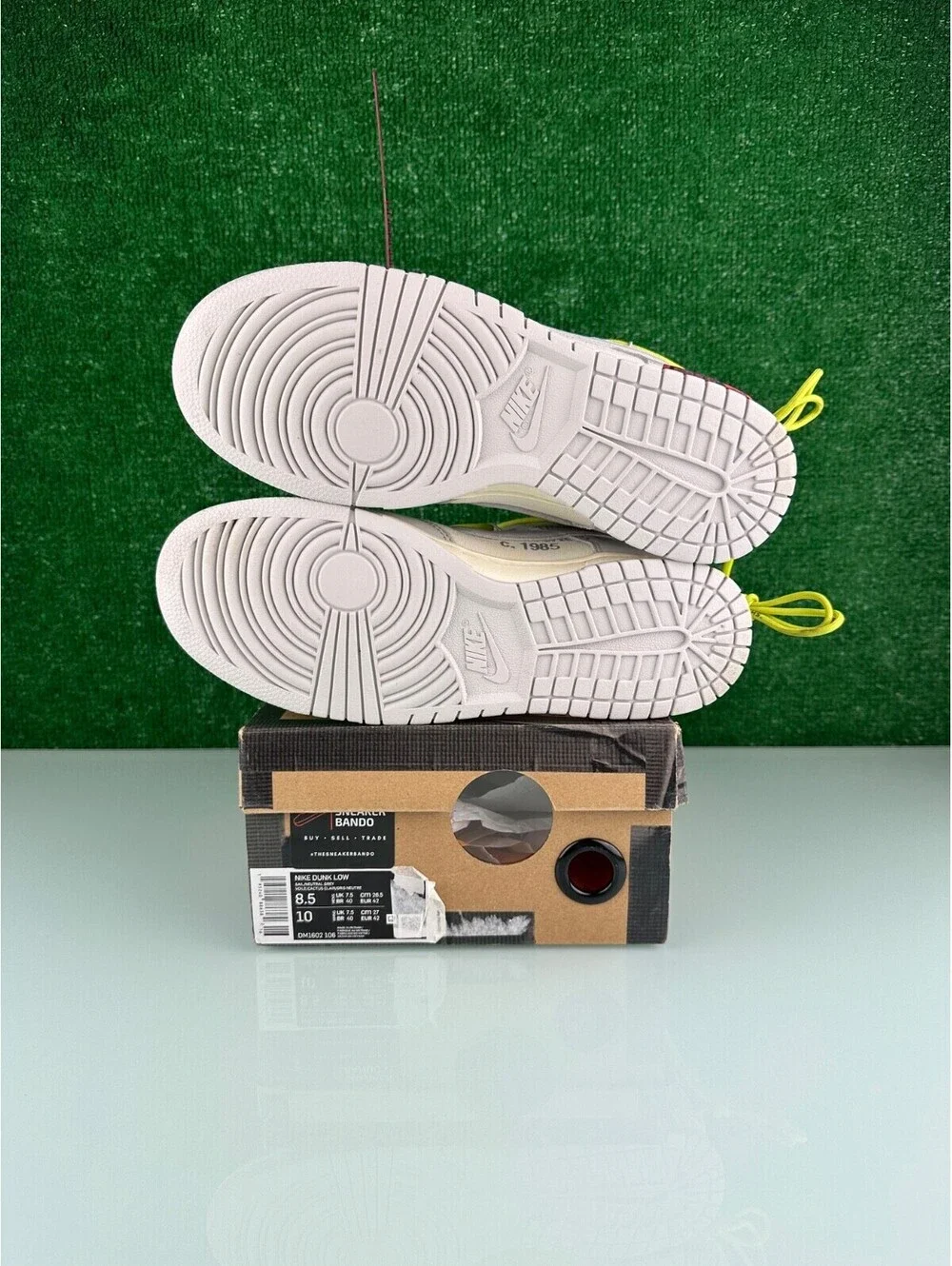 Size 8.5 - Nike Off-White x Dunk Low 08 of 50